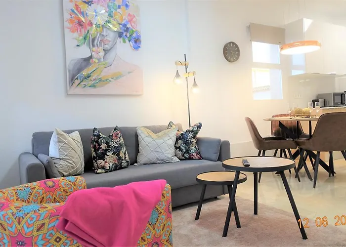 Santa Barbara Apartment - 200 M To The Beach